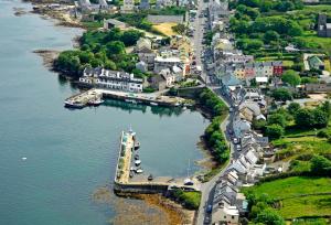 Gallery image of Roundstone Quay House in Roundstone