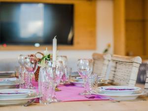 TV a/nebo společenská místnost v ubytování Ferienhaus Gretel in Zorge