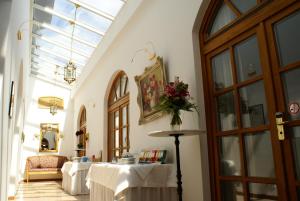 Posezení v ubytování Hotel Lechnerhof Unterföhring