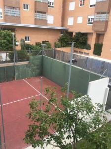 Tennis och/eller squashbanor vid eller i närheten av Madrid Ensanche de Vallecas Flat