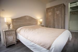 Postel nebo postele na pokoji v ubytování Strasbourg Appart Cosy Hyper Centre
