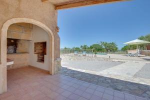 A balcony or terrace at Finca Caseta Son Morro