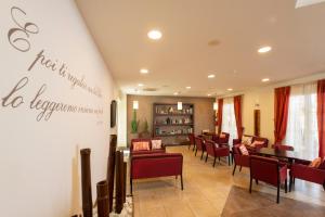 A seating area at Accademia Hotel