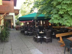 Gallery image of Hotel Gasthof-Strasser in Tumeltsham