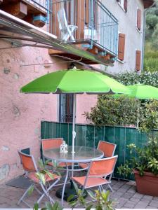 Balkón nebo terasa v ubytování Ulivi sul Garda Garden by Gardadomusmea
