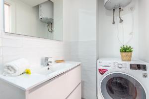 Apartamento luminoso y acogedor en Sevilla. A/C., Seville ...