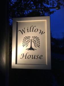 Сертификат, награда, вывеска или другой документ, выставленный в Willow House B&B
