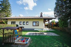 Gallery image of Karglhof Bungalows in Faak am See