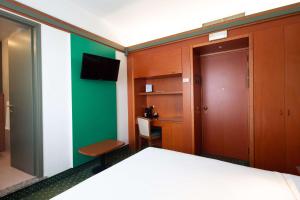 Postel nebo postele na pokoji v ubytování Jet Hotel, Sure Hotel Collection by Best Western
