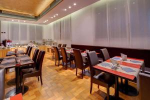 Restaurace v ubytování Jet Hotel, Sure Hotel Collection by Best Western