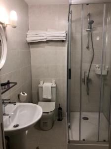 A bathroom at Mehmet Bey Suites