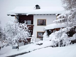 Drei Sonnen Landhaus Reihan v zime