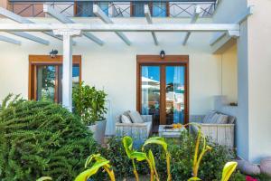 Vrt ispred objekta Hesperides Hotel Pefkochori
