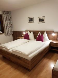 Posteľ alebo postele v izbe v ubytovaní Haus Birnbacher