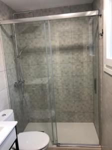A bathroom at LA OLMA apartamentos