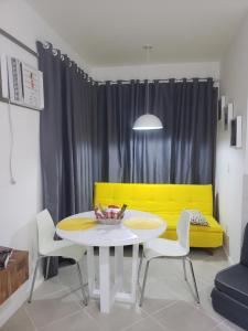 Χώρος καθιστικού στο LOFT SAHY MANGARATIBA