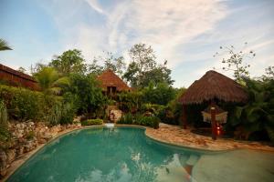 The swimming pool at or close to ALDEA JO-YAH