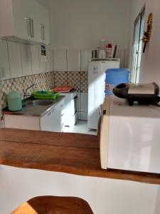 Η κουζίνα ή μικρή κουζίνα στο marés de milagres