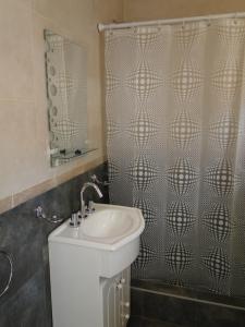 Et badeværelse på SAN MARINO + 13 billeder