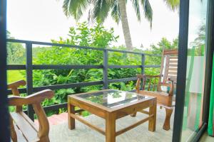 Vườn quanh Paddy Field View Resort