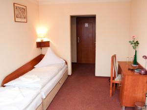 Photo de la galerie de l'établissement Hotel Żagiel, à Niewiesze 44 autres photos