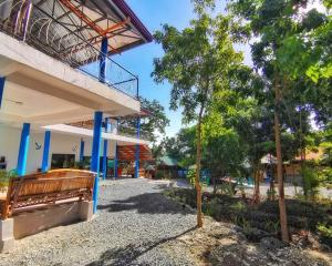 Gedung tempat guest house berlokasi