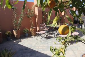 Zahrada ubytování Riad 64 Maison D'hôtes & Spa