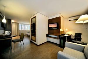 Μια τηλεόραση ή/και κέντρο ψυχαγωγίας στο Radisson Hotel Belém