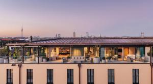 Uma varanda ou terraço em Hotel Bayerischer Hof