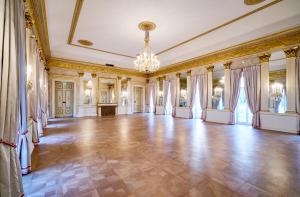 Foto da galeria de Hotel Bayerischer Hof em Munique