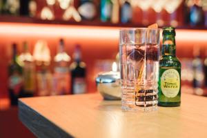 Hinterwies – Ski In / Lodge / Dine的酒水