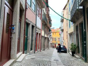 Foto da galeria de Charming Studio in Historic Downtown em Porto