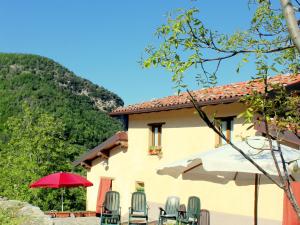 Gallery image of Splendid Cottage in Vergemoli with Barbecue and Garden in Fornovolasco