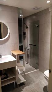 Bilik mandi di 駐駐逢甲 Shine Residence