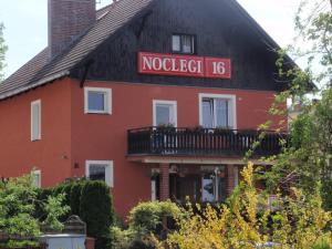 Budynek, w którym mieści się obiekt B&B