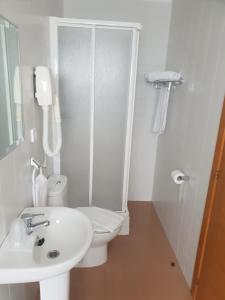 Koupelna v ubytování Hotel Reigosa