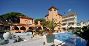 Πισίνα στο ή κοντά στο Apartamentos Barcarola
