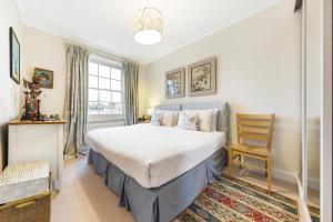 Veeve - Eclectic Art in Pimlico