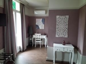 Posezení v ubytování Le Cèdre de Soyons + 16 fotografií