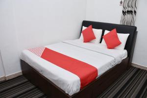 Postel nebo postele na pokoji v ubytování Roshan Guest House