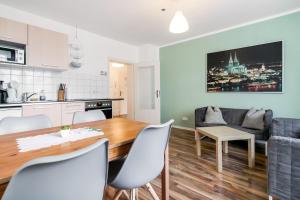 Dining area sa apartment