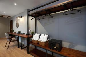 Príslušenstvo na prípravu kávy alebo čaju v ubytovaní P2 Wood Loft