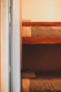 Postel nebo postele na pokoji v ubytování Ashore Hotel