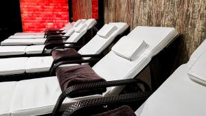 A seating area at Apartment Luna Hrebienok C109