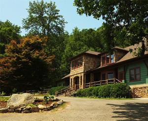 Gallery image of Laughing Heart Lodge in Hot Springs