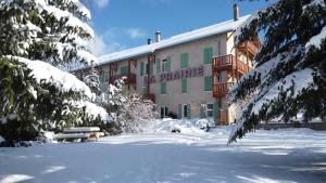 Hotel La Prairie iarna