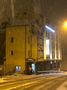 HOTEL GRIU talvel