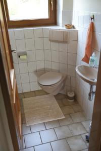 Koupelna v ubytování Landhaus Unterköfler