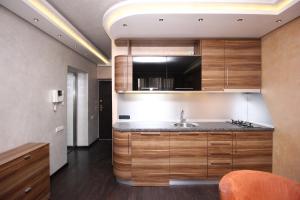 Η κουζίνα ή μικρή κουζίνα στο Tumanyan35A City Center Excellent apartment