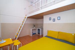 เตียงในห้องที่ Pun corner homestay